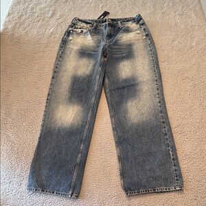 Fashion Nova "On to the Next Straight Leg Jeans" in Vintage Wash, size 9